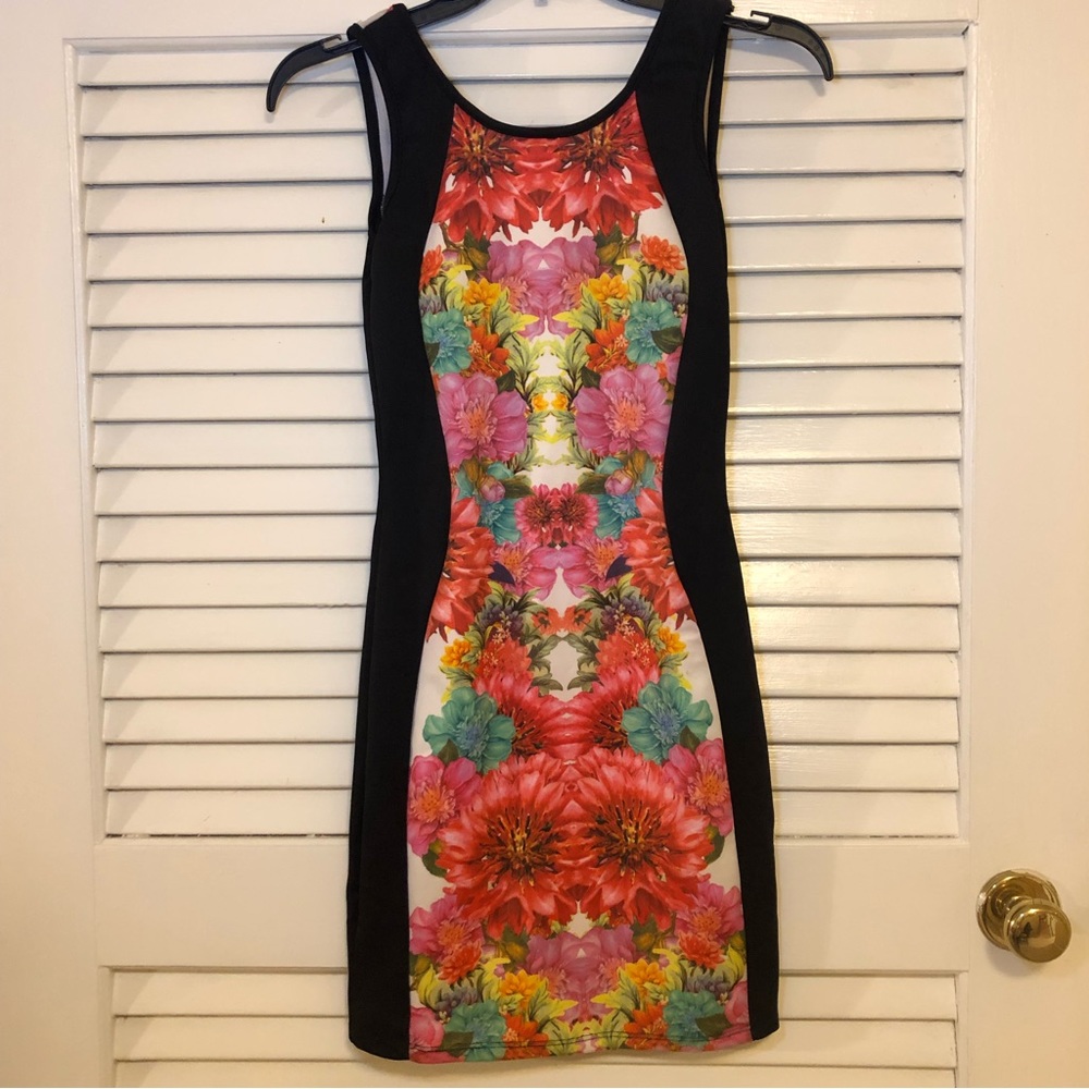 Kirra XS Club Dress - Floral and Tight!